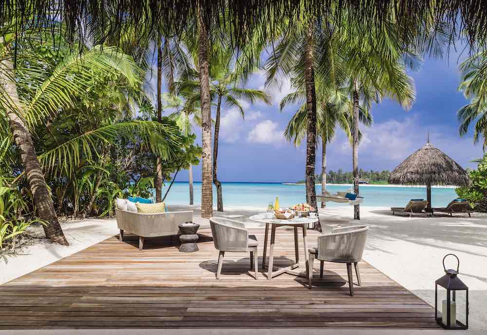Beach Villa at One&Only Reethi Rah, view 2